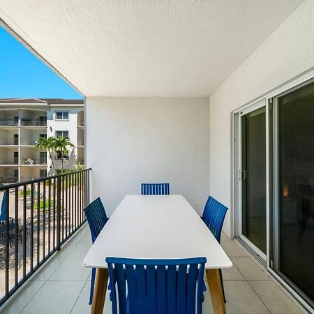 Vibrant Condo In Central Naples! Exterior photo